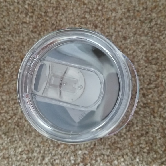 Lilly Pulitzer "Beach You to It" 12 oz Tumbler New in Box - Picture 3 of 6